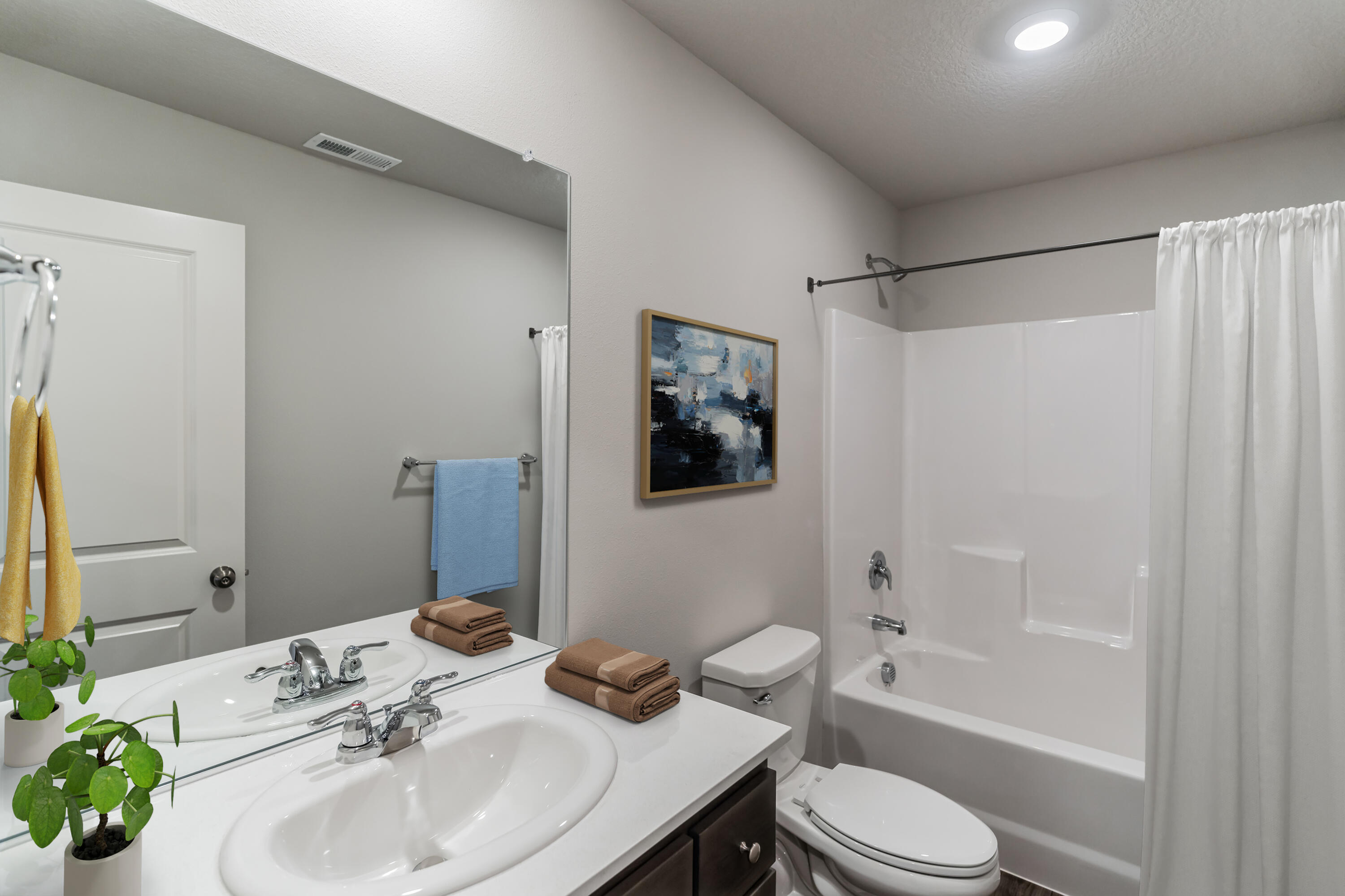 16639 Grey Pine Street La Pine, OR 97739 - Photo 9 of 21 POR_FranklinGrove_Pic_Alderwood_Bath2