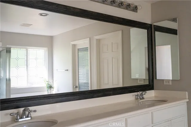 a view of a livingroom with furniture