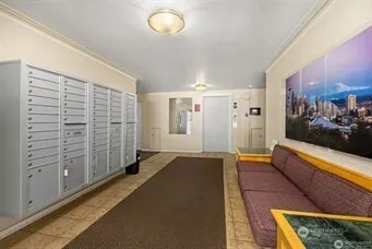 $1,690 | 1800 Taylor Avenue North, Unit 1, Seattle, WA 98109