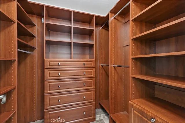 a view of walk in closet