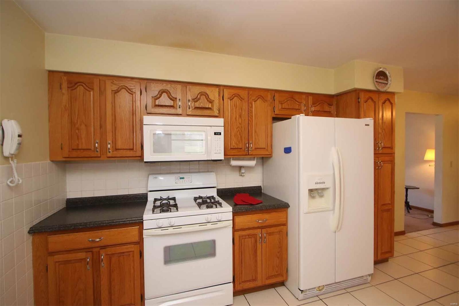 4315 Fosterburg Road Alton, IL 62002 - Photo 18 of 29