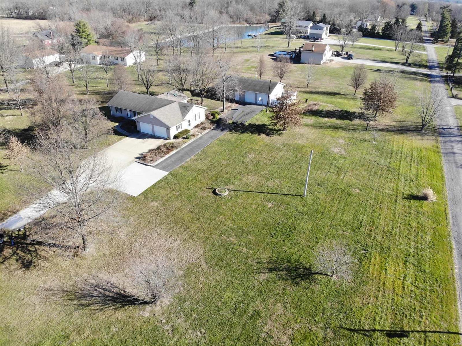 4315 Fosterburg Road Alton, IL 62002 - Photo 3 of 29