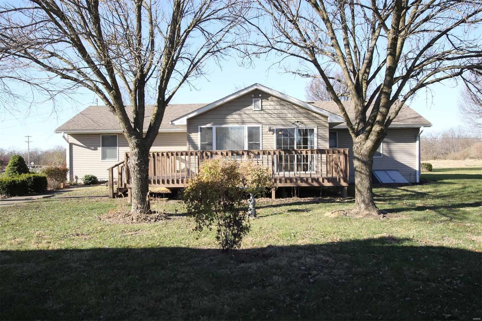 4315 Fosterburg Road Alton, IL 62002 - Photo 7 of 29