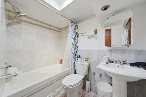 $430,000 | 2102 North Moody Avenue, Chicago, IL 60639