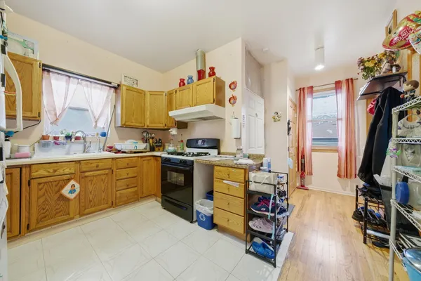 $430,000 | 2102 North Moody Avenue, Chicago, IL 60639