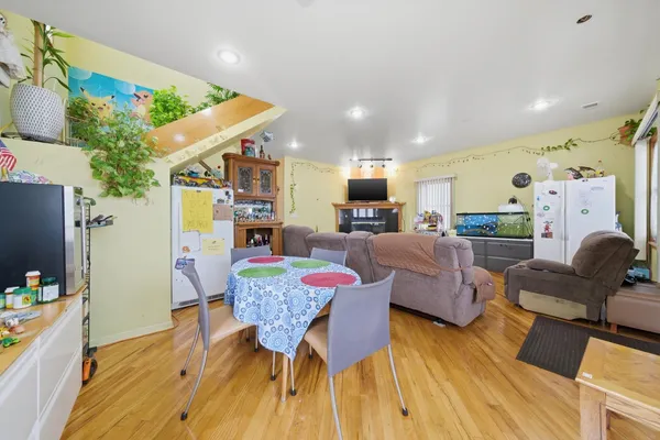 $430,000 | 2102 North Moody Avenue, Chicago, IL 60639