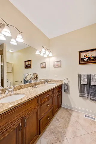 $839,000 | 3 Westmoreland Lane, Naperville, IL 60540