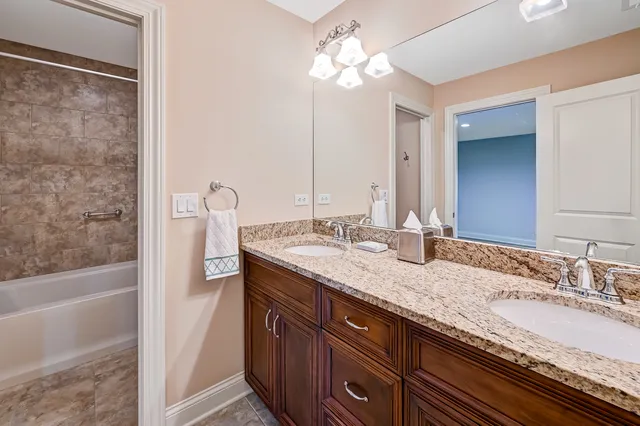 $839,000 | 3 Westmoreland Lane, Naperville, IL 60540