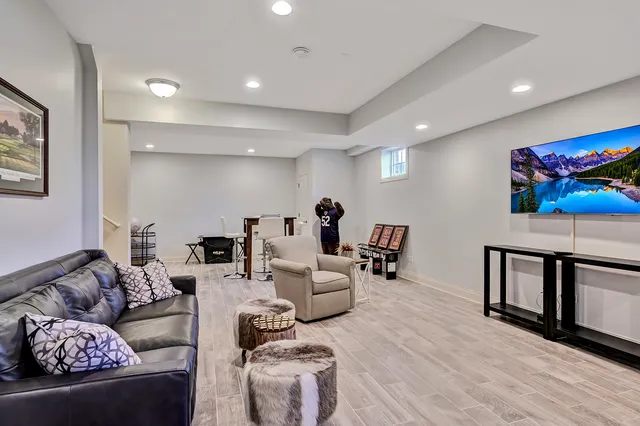 $839,000 | 3 Westmoreland Lane, Naperville, IL 60540