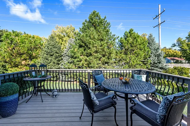 $839,000 | 3 Westmoreland Lane, Naperville, IL 60540