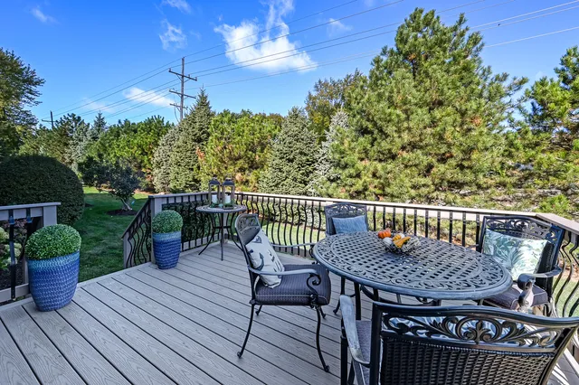 $839,000 | 3 Westmoreland Lane, Naperville, IL 60540