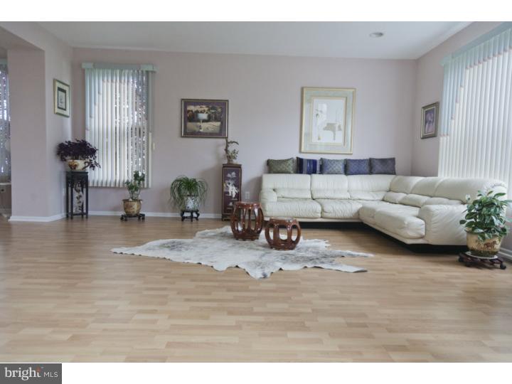 28 Albany Road Marlton, NJ 08053 - Photo 4 of 11 Living Room
