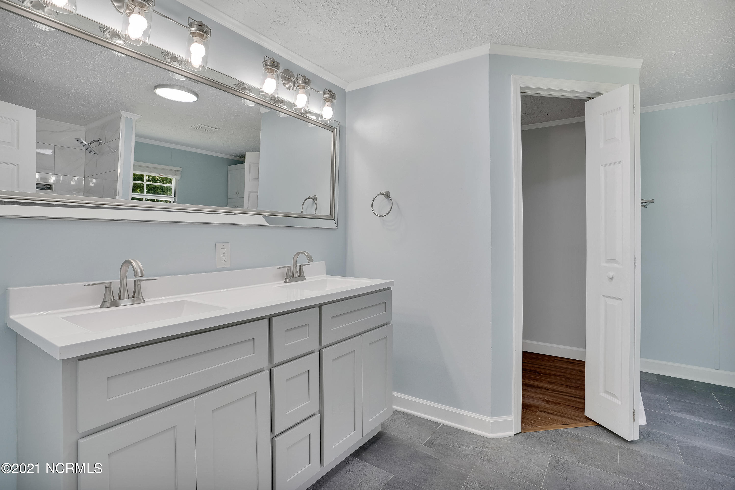 4510 West Gate Road Wilmington, NC 28405 - Photo 23 of 40 4510WestGateRoad-23