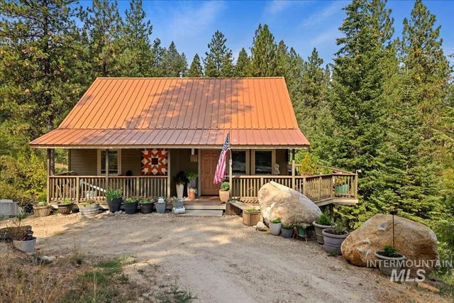 $580,000 | 70 Castle Mountain Drive, Garden Valley, ID 83622