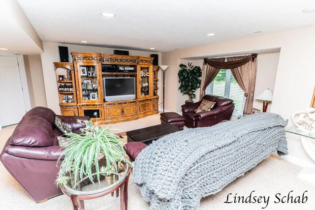 $575,000 | 13025 Shaner Avenue Northeast, Cedar Springs, MI 49319