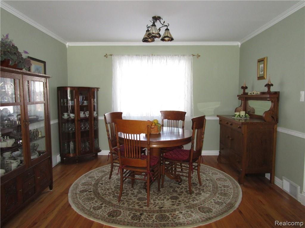 16000 Riverside Drive Livonia, MI 48154 - Photo 10 of 35 IMG_8213.JPG