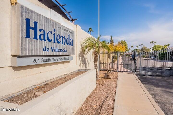 201 South Greenfield Road, Unit 142 Mesa, AZ 85206 - Photo 12 of 53 a view of a street with sitting area