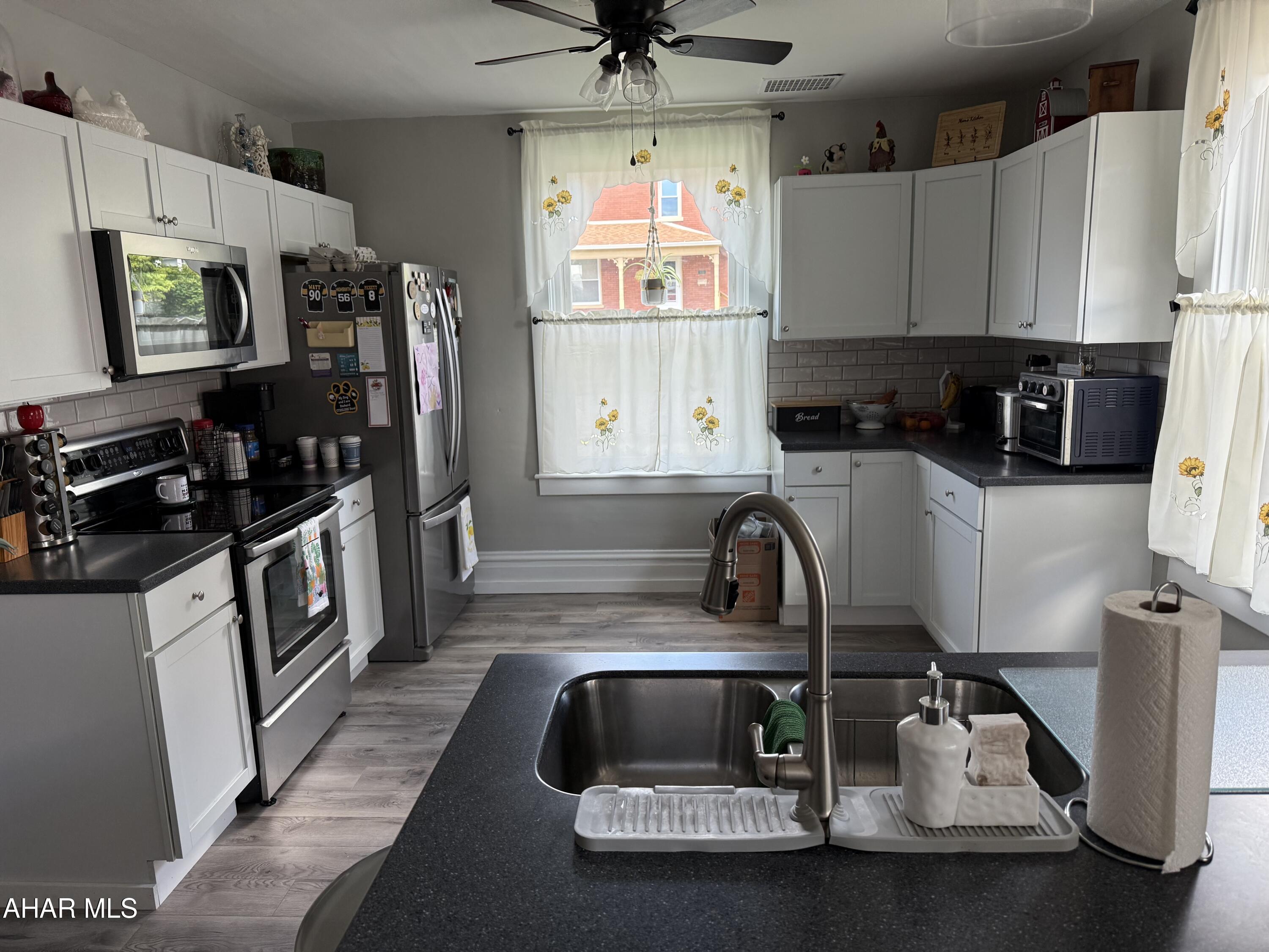 532 Maple Street Roaring Spring, PA 16673 - Photo 18 of 49