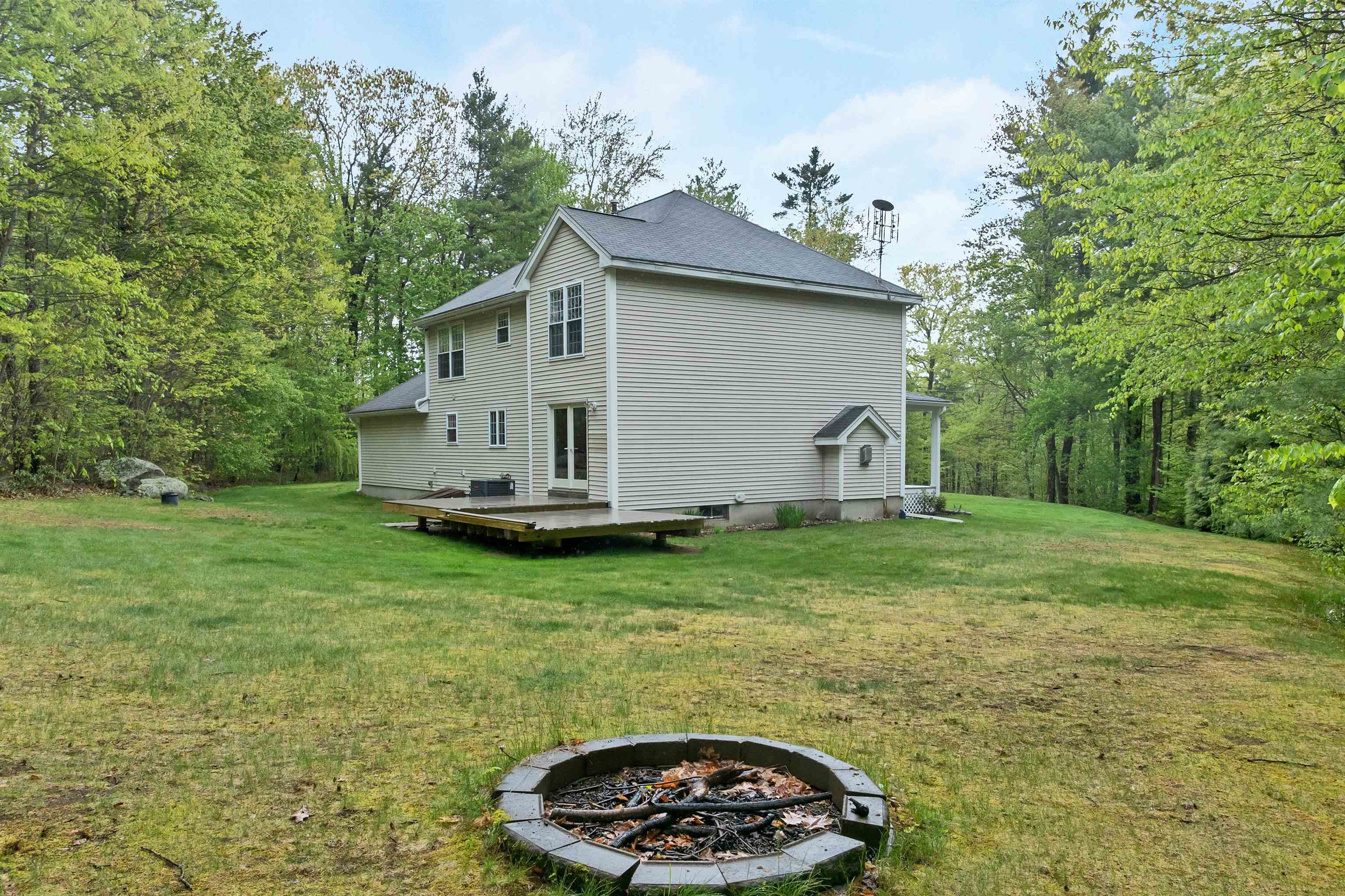 441 Ponemah Hill Road Milford, NH 03055 - Photo 37 of 46