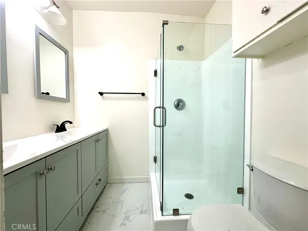 $2,600 | 5400 Newcastle Avenue, Encino, CA 91316