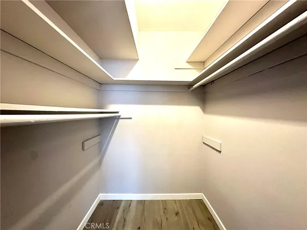 $2,600 | 5400 Newcastle Avenue, Encino, CA 91316