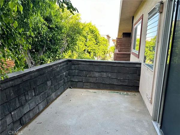 $2,600 | 5400 Newcastle Avenue, Encino, CA 91316