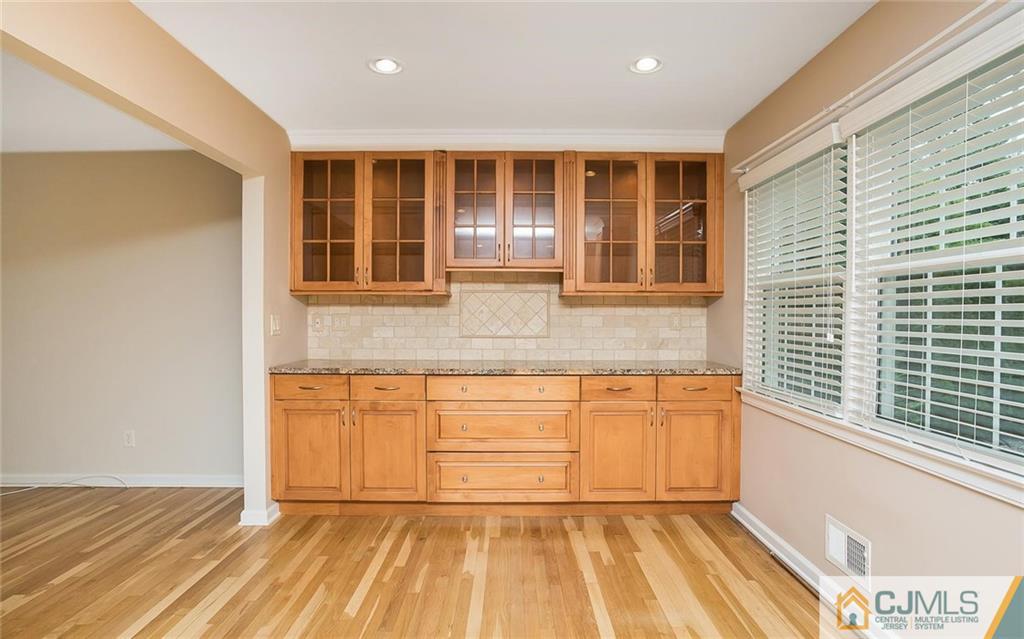 449 Wheeler Road North Brunswick, NJ 08902 - Photo 6 of 22 Gallery Image 6