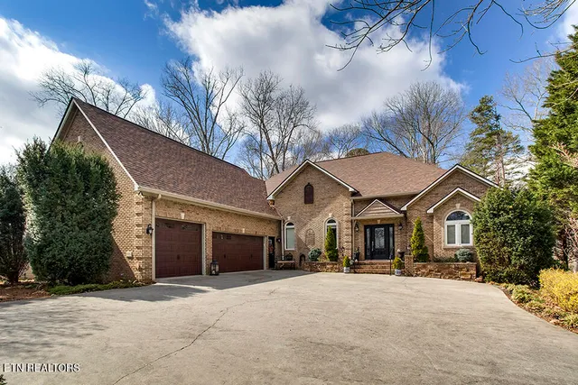 $785,000 | 115 Kawatuska Way, Loudon, TN 37774