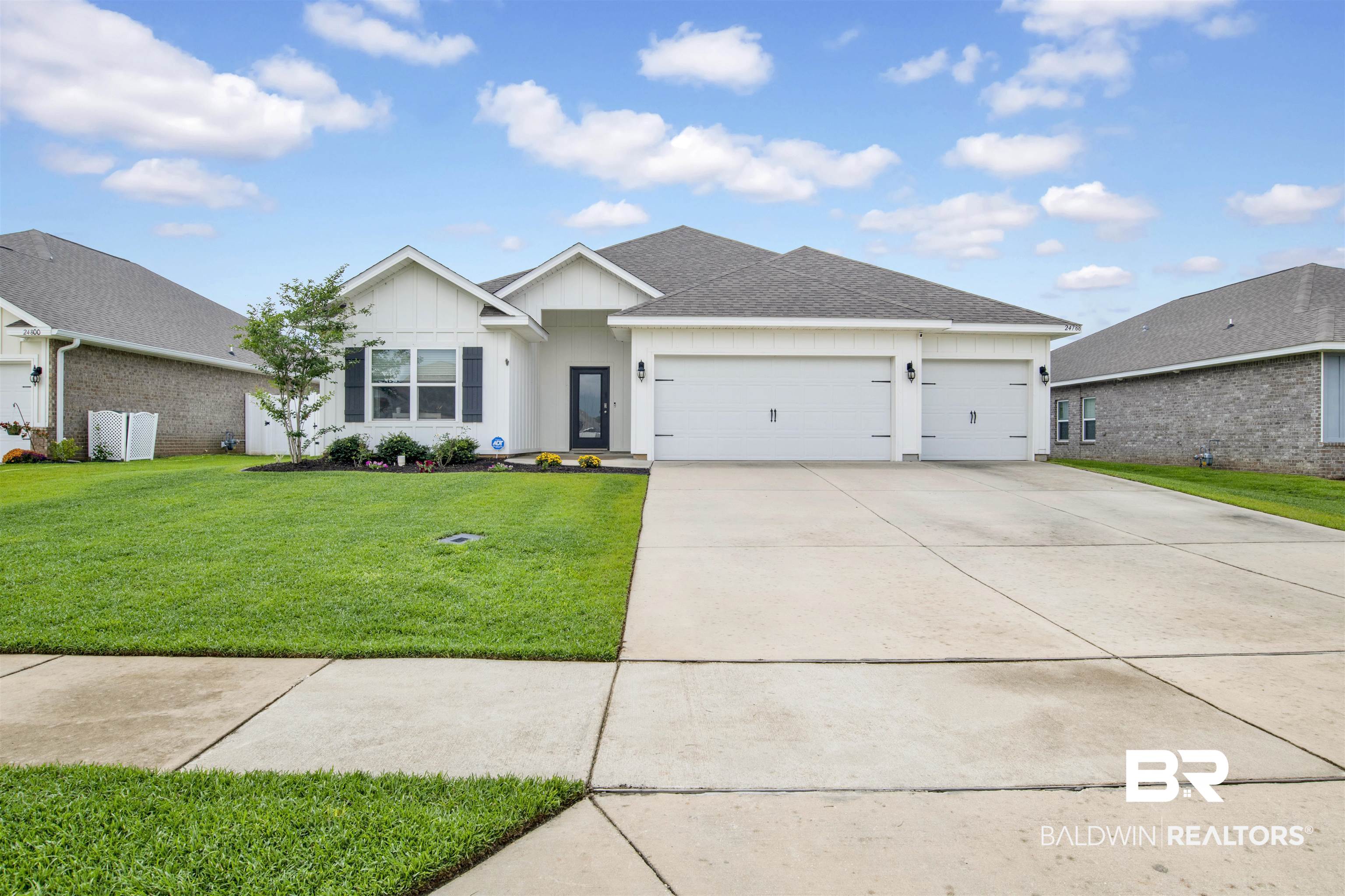 24788 Smarty Jones Circle Daphne, AL 36526 - Photo 2 of 31
