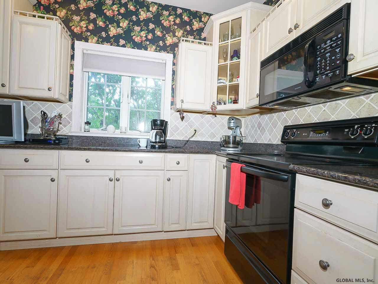 528 Wemple Road Bethlehem, NY 12077 - Photo 17 of 46 Photo 17