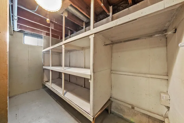 $279,900 | 735 Westgate Drive, Aurora, IL 60506