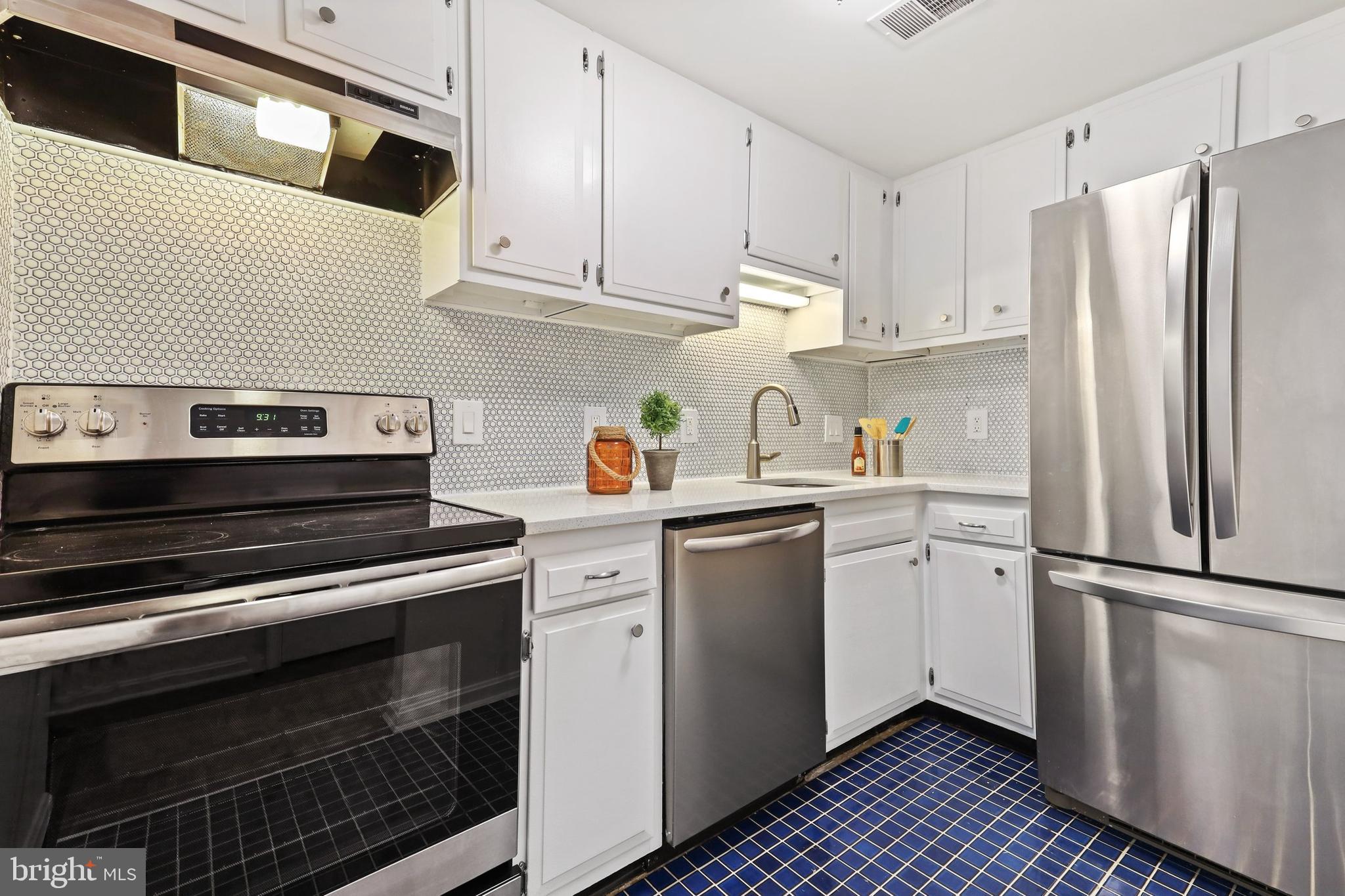 1949 Calvert Street Northwest, Unit 1949 Washington, DC 20009 - Photo 11 of 33