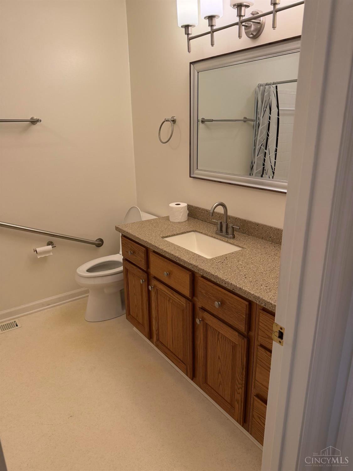 48 Shaker Run Road, Unit B Lebanon, OH 45036 - Photo 5 of 24 Gallery Image 5