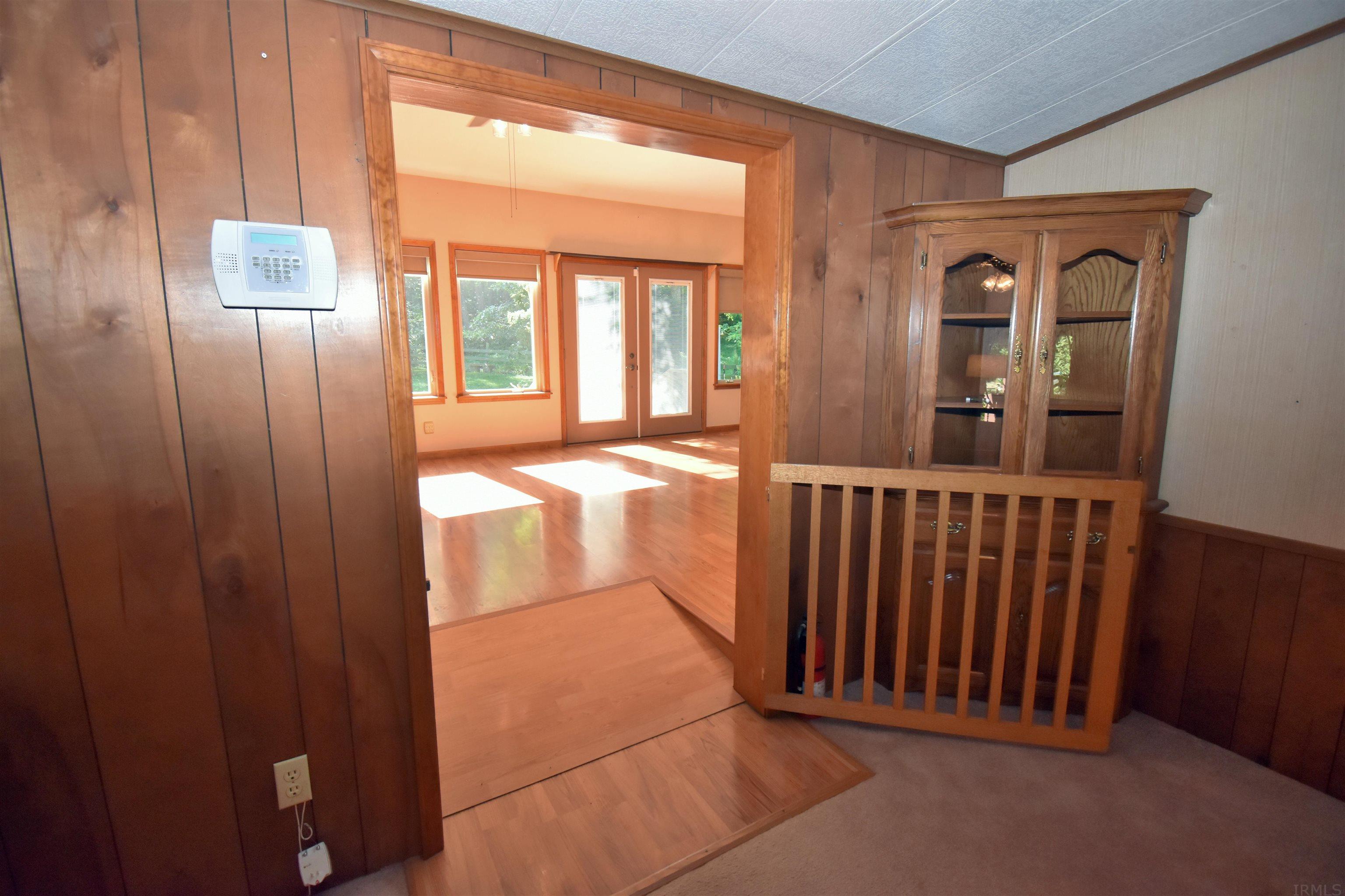 2304 Old Buddha Road Bedford, IN 47421 - Photo 5 of 36