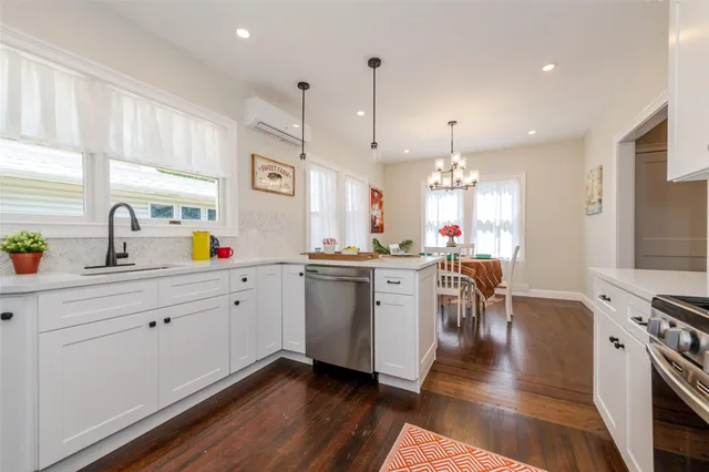 $789,000 | 2536 Washington Avenue, Oceanside, NY 11572