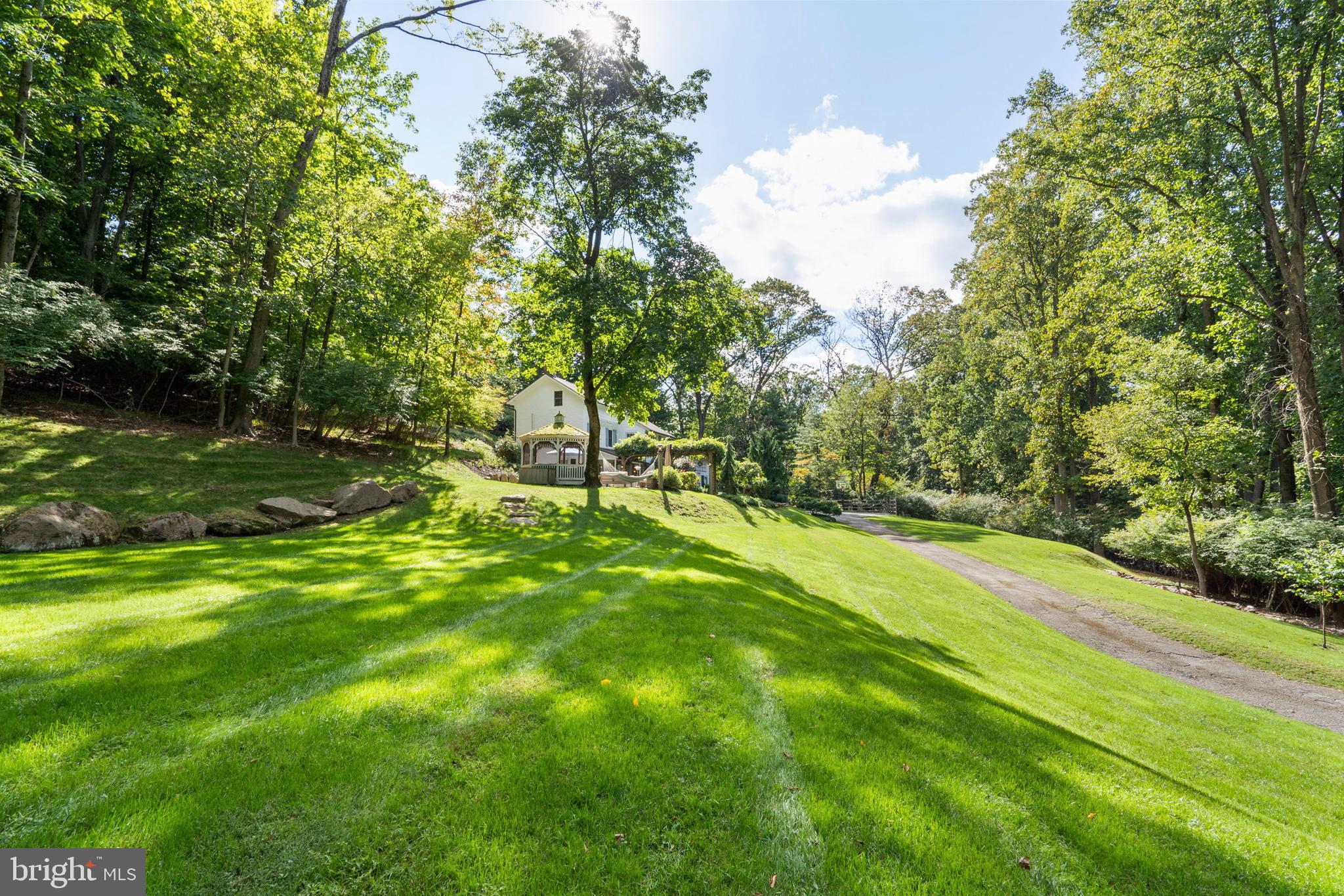 14 Spring Hollow Road Wayne, PA 19087 - Photo 46 of 51 Flat yard