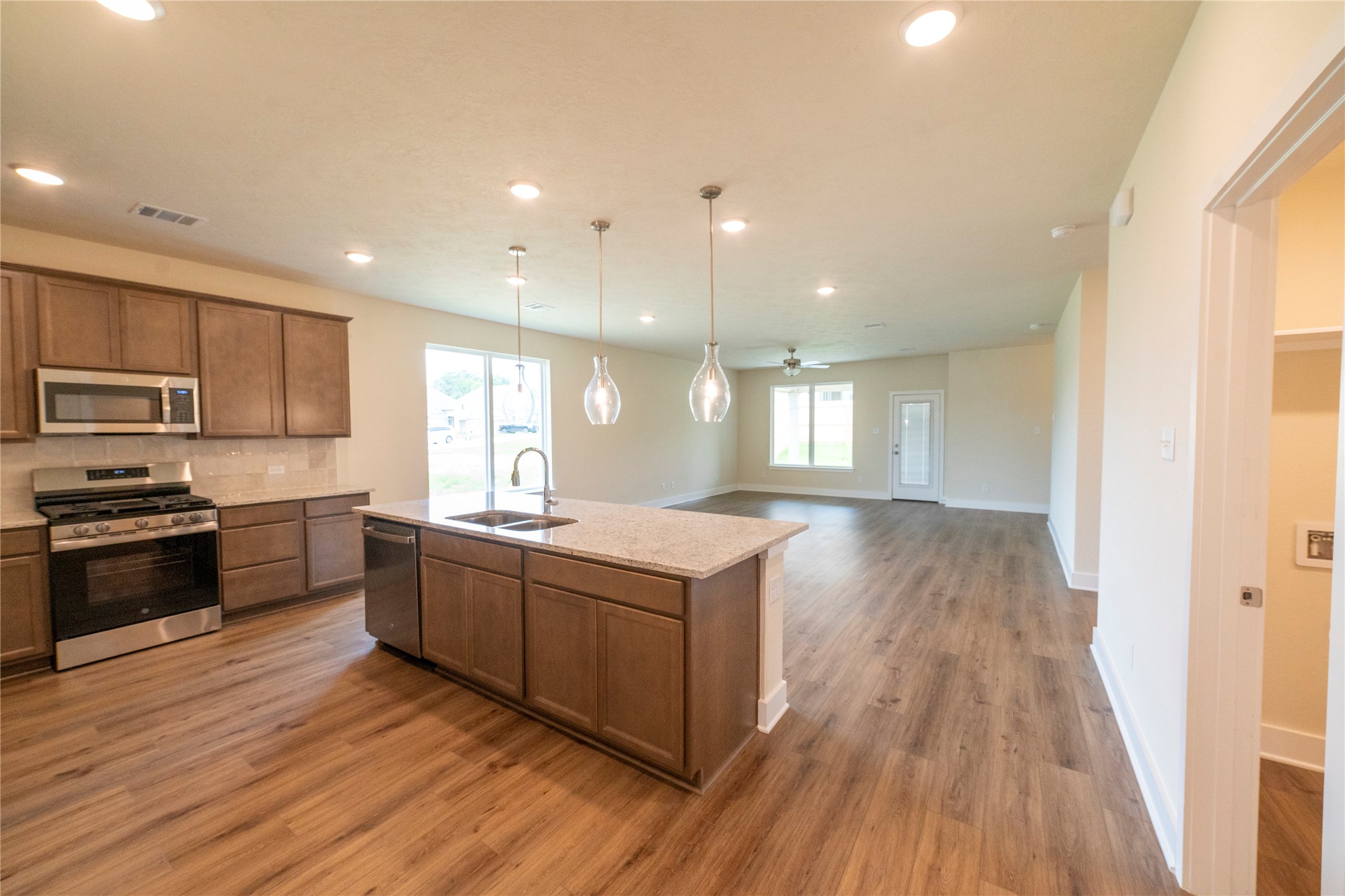 2067 Winepress Road Brenham, TX 77833 - Photo 9 of 31