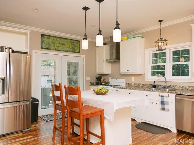 $485,000 | 411 South 5th Street, Owensville, MO 65066