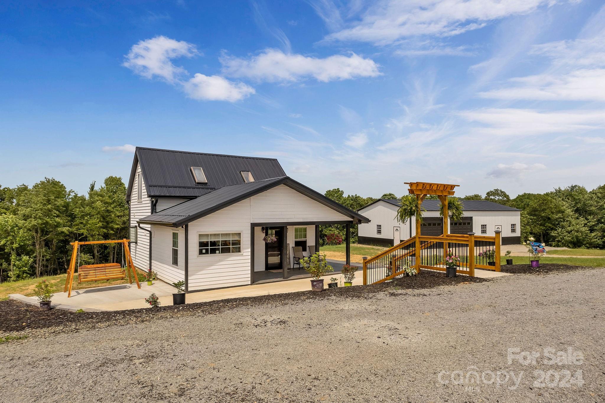 351 Hardin Camp Road Ennice, NC 28623 - Photo 8 of 48 Gallery Image 8