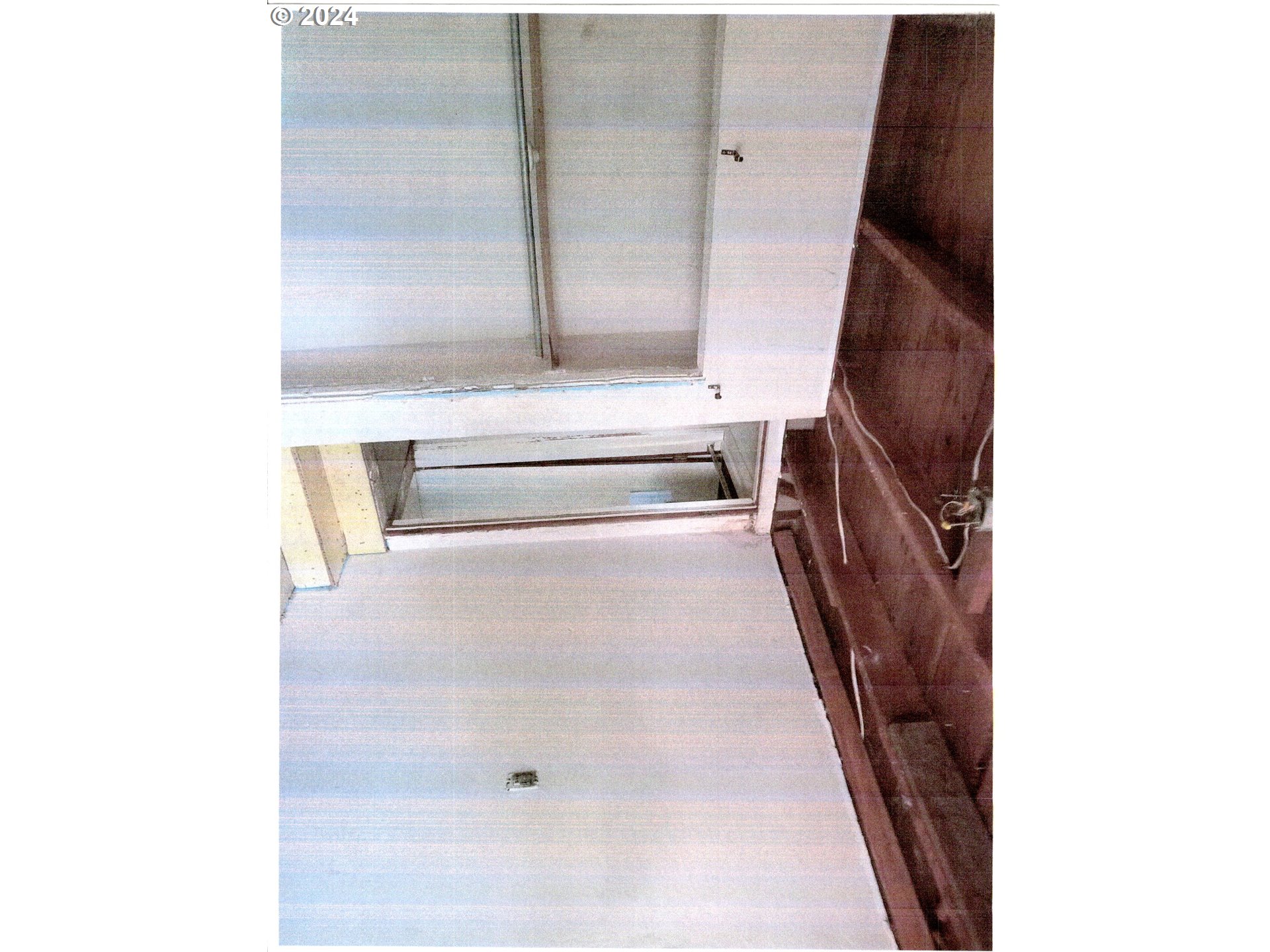 689 South South End Road Oregon City, OR 97045 - Photo 15 of 26 a view of staircase with white walls