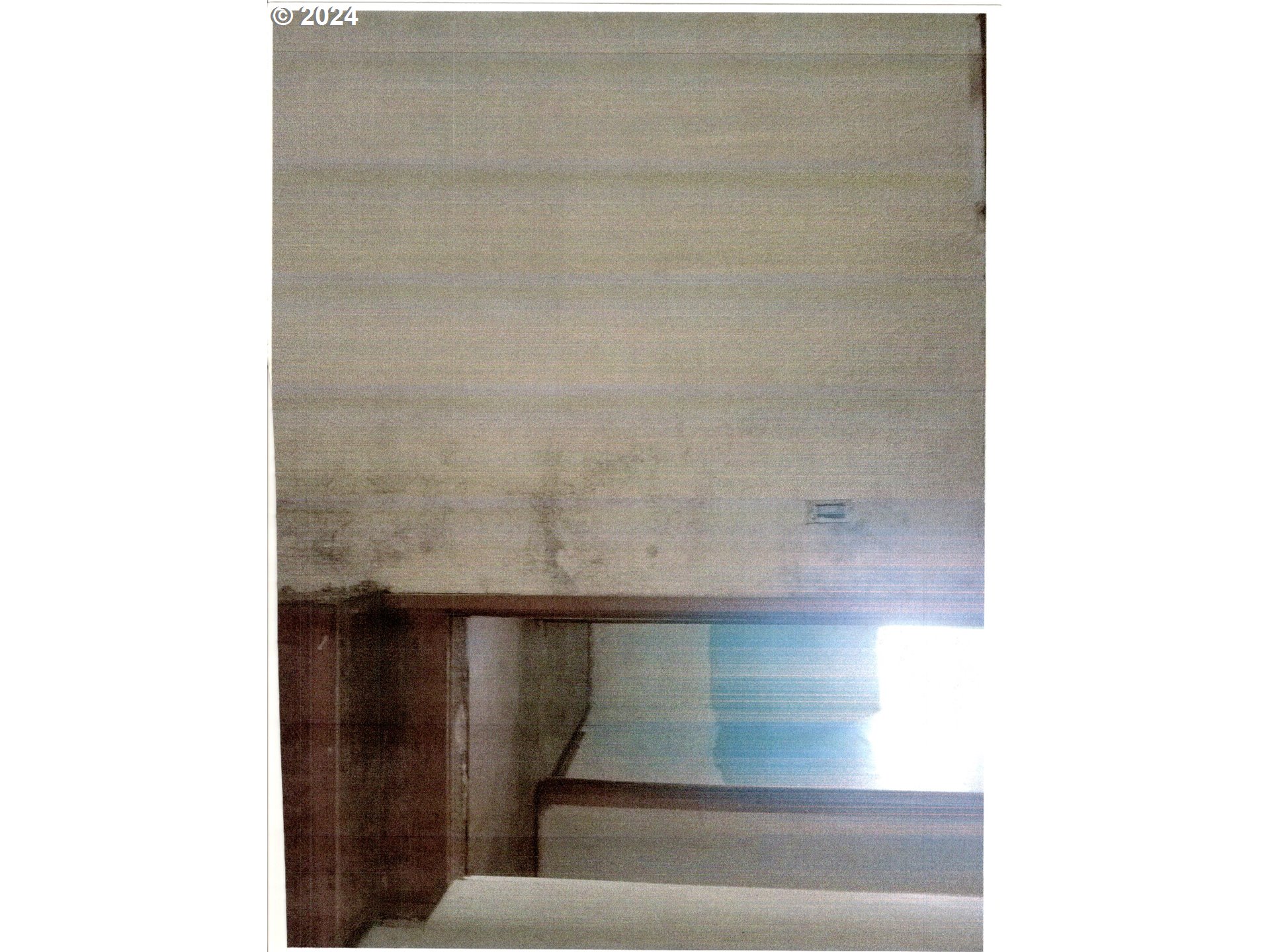 689 South South End Road Oregon City, OR 97045 - Photo 16 of 26 a close view of cabinet