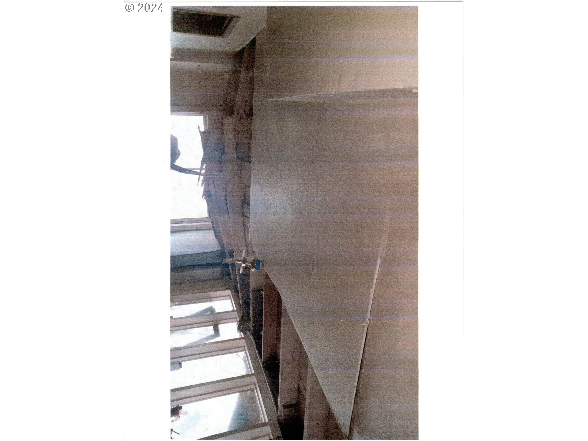 689 South South End Road Oregon City, OR 97045 - Photo 2 of 26 a view of entryway