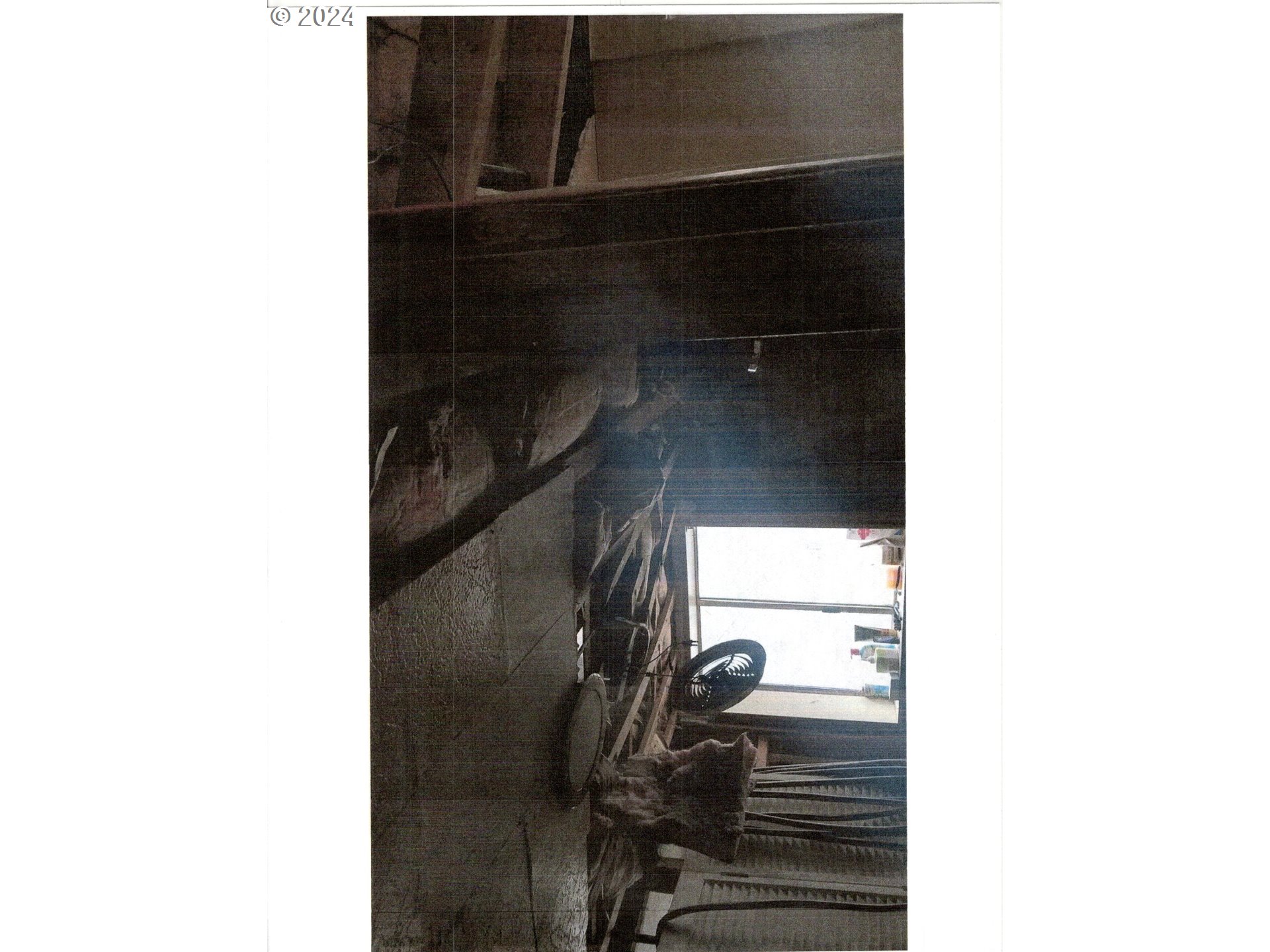 689 South South End Road Oregon City, OR 97045 - Photo 9 of 26 a close view of cabinet