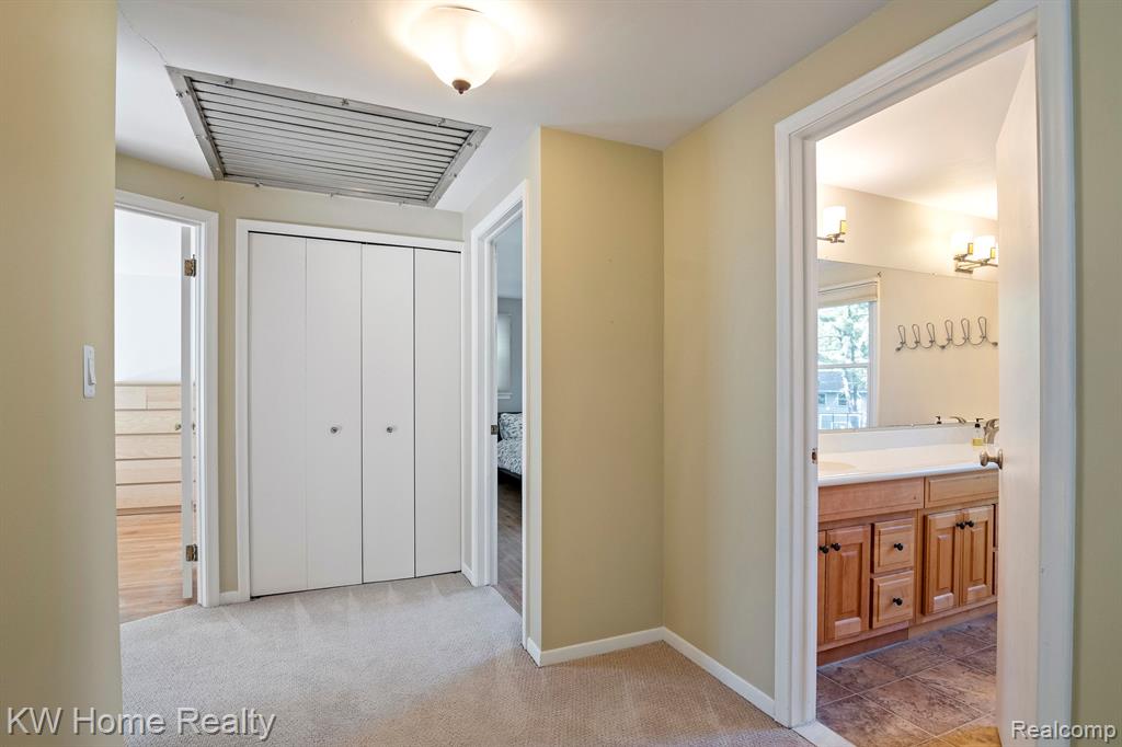 29952 Fox Grove Road Farmington Hills, MI 48334 - Photo 40 of 53 Gallery Image 40