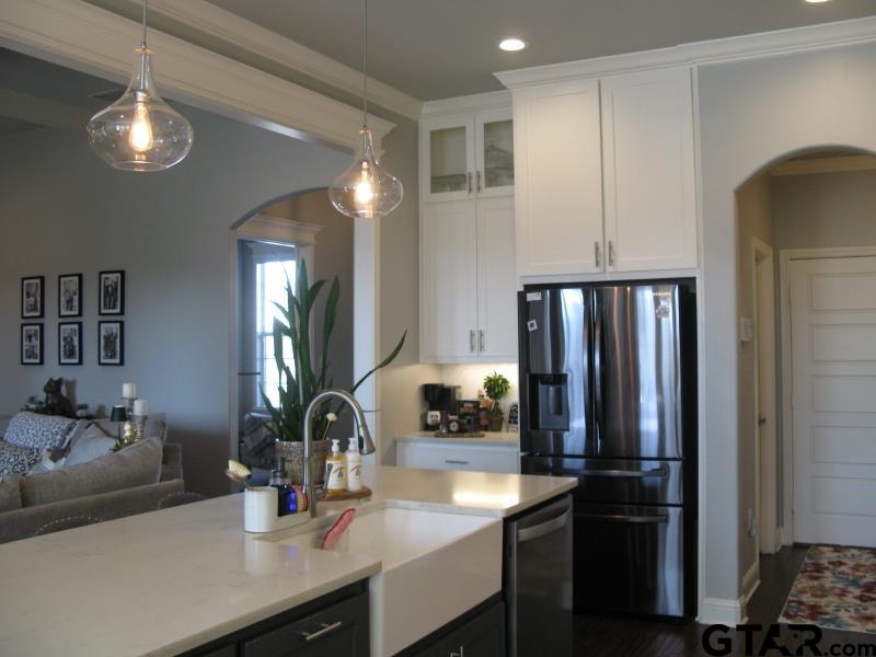 118 Nathan Road Chandler, TX 75758 - Photo 16 of 28 a bathroom with a sink and a mirror