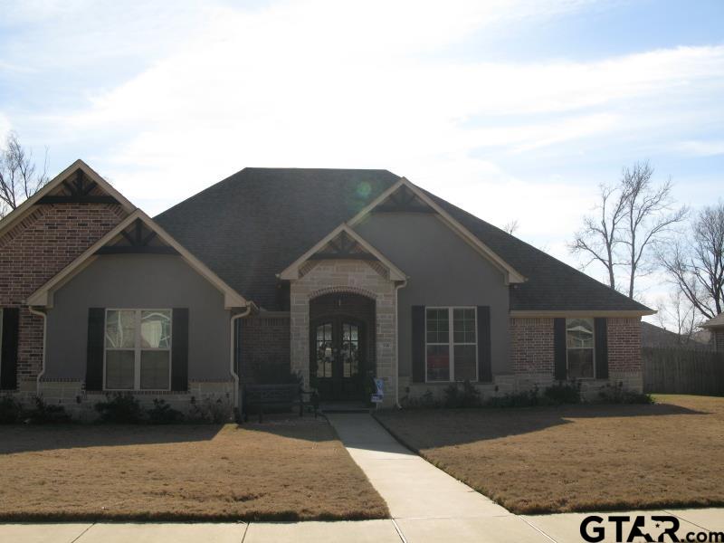 118 Nathan Road Chandler, TX 75758 - Photo 2 of 28 a front view of a house with a yard