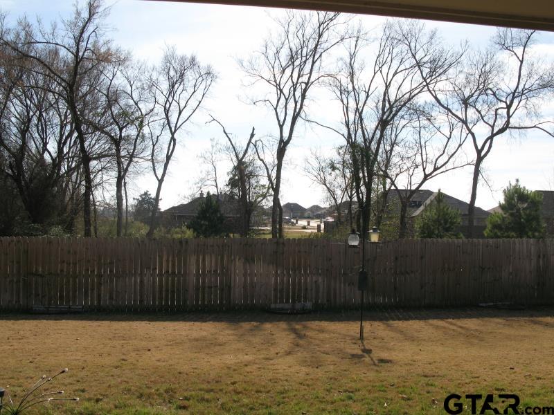 118 Nathan Road Chandler, TX 75758 - Photo 28 of 28 a backyard of a house