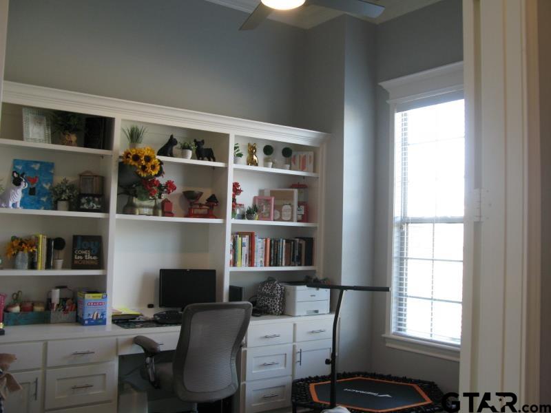 118 Nathan Road Chandler, TX 75758 - Photo 8 of 28 a view of a workspace with a window