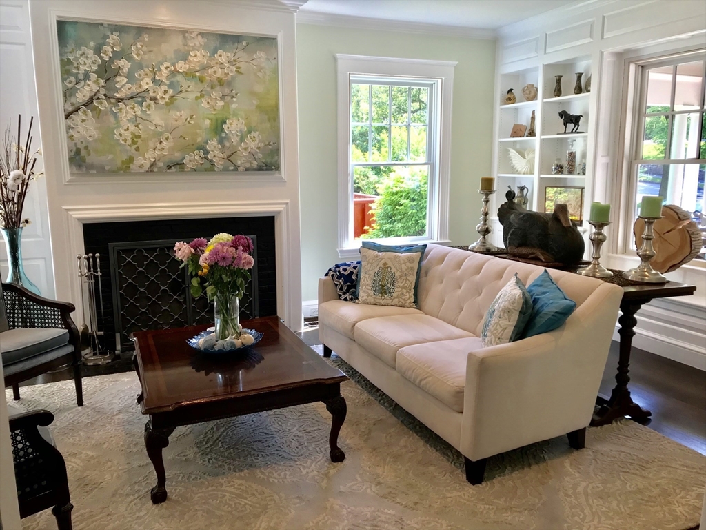 70 Sumner Street Newton, MA 02459 - Photo 5 of 27