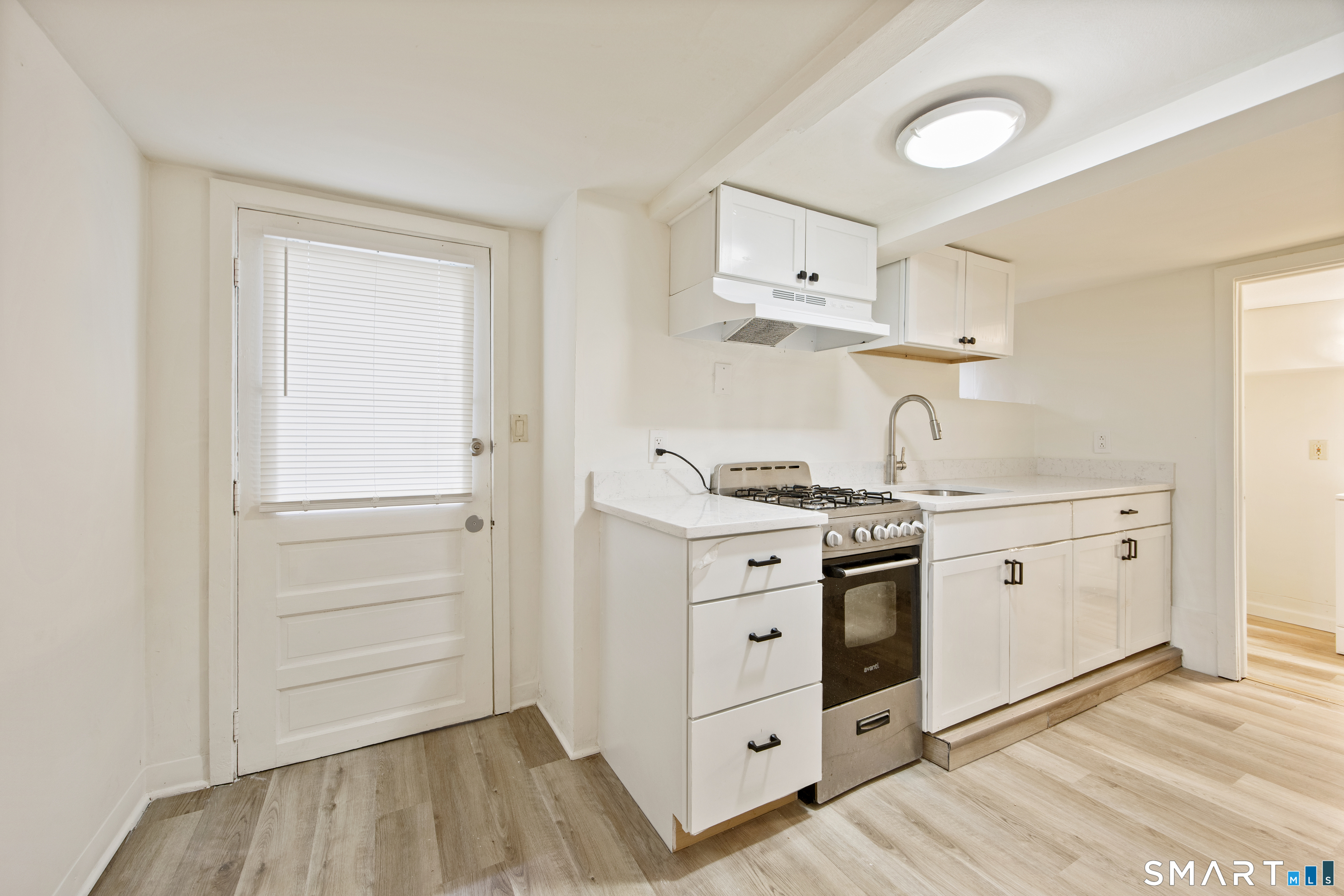 254 Davis Street Watertown, CT 06779 - Photo 7 of 20 Unit 1